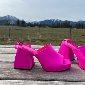 Womens hot pink heels